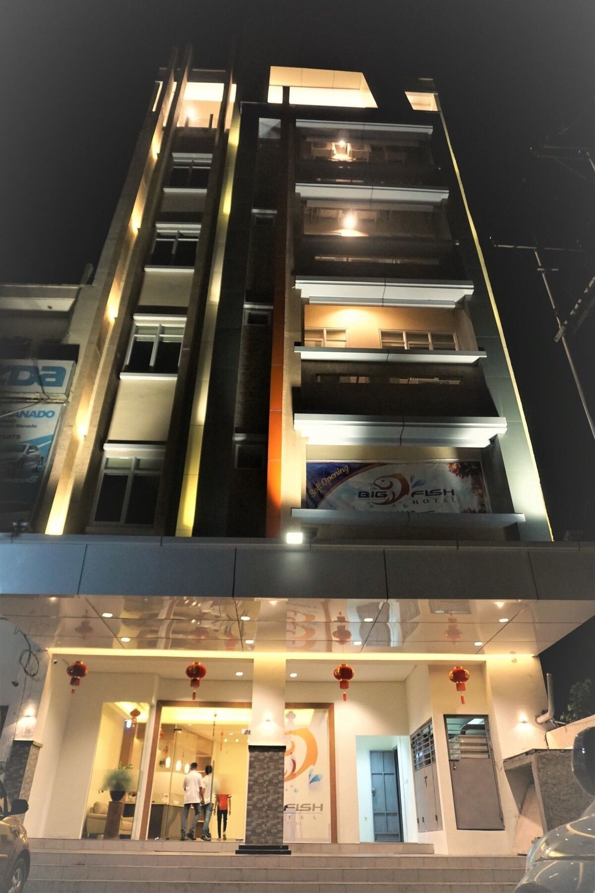 מנאדו Big Fish Hotel מראה חיצוני תמונה